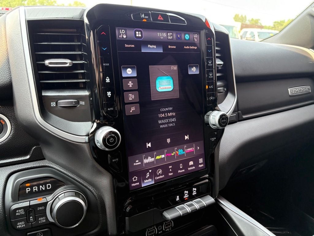 2026 RAM 1500 Big Horn Crew Cab 4x4 5'7' Box