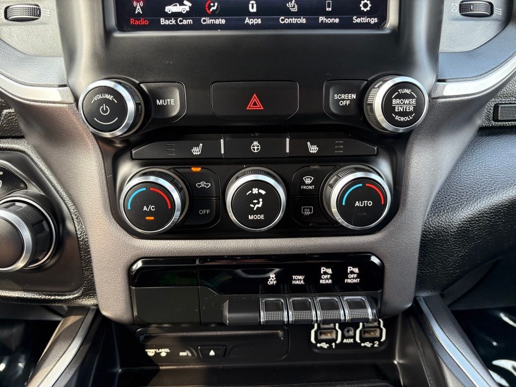2019 RAM 1500 Big Horn/Lone Star Crew Cab 4x4 5'7' Box