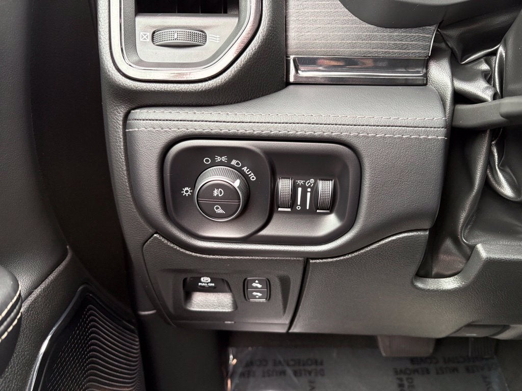 2023 RAM 1500 Limited Crew Cab 4x4 5'7' Box