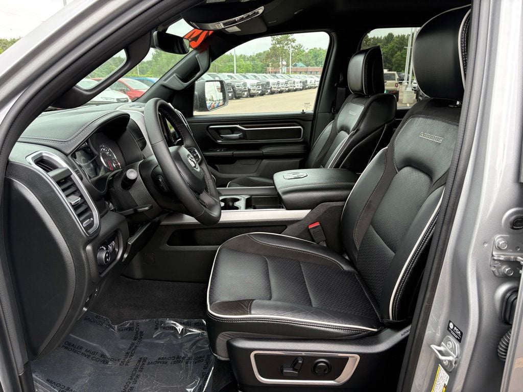2025 RAM 1500 Laramie Crew Cab 4x4 5'7' Box