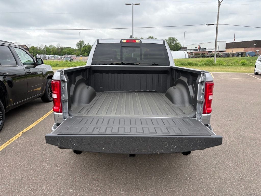 2025 RAM 1500 Laramie Crew Cab 4x4 5'7' Box