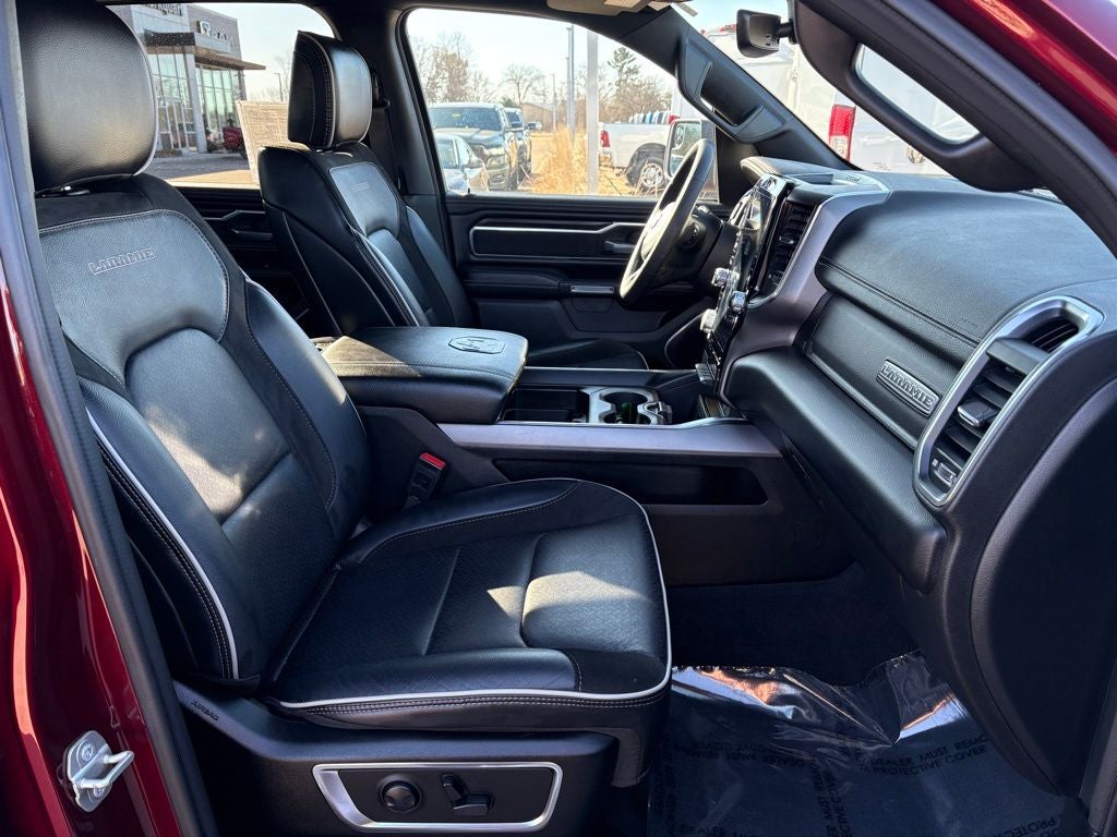 2025 RAM 1500 Laramie Crew Cab 4x4 5'7' Box