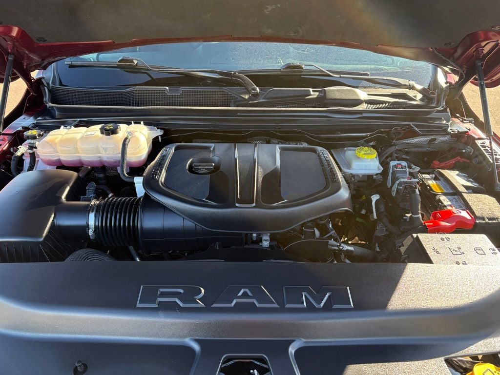 2025 RAM 1500 Laramie Crew Cab 4x4 5'7' Box