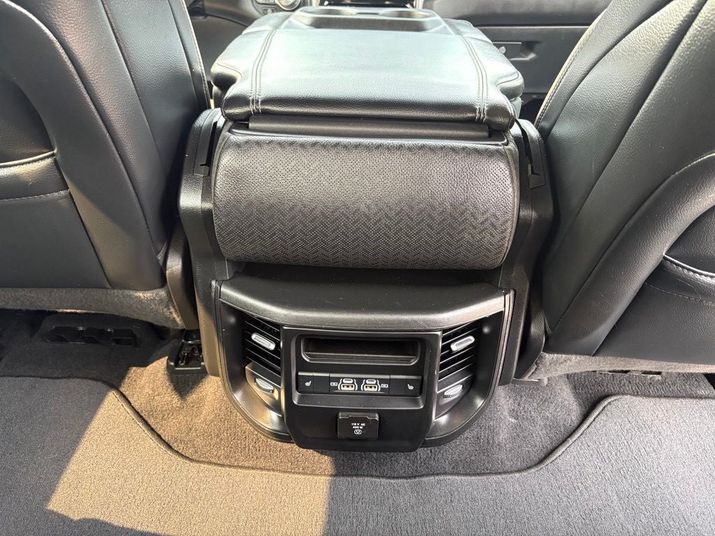 2025 RAM 1500 Laramie Crew Cab 4x4 5'7' Box