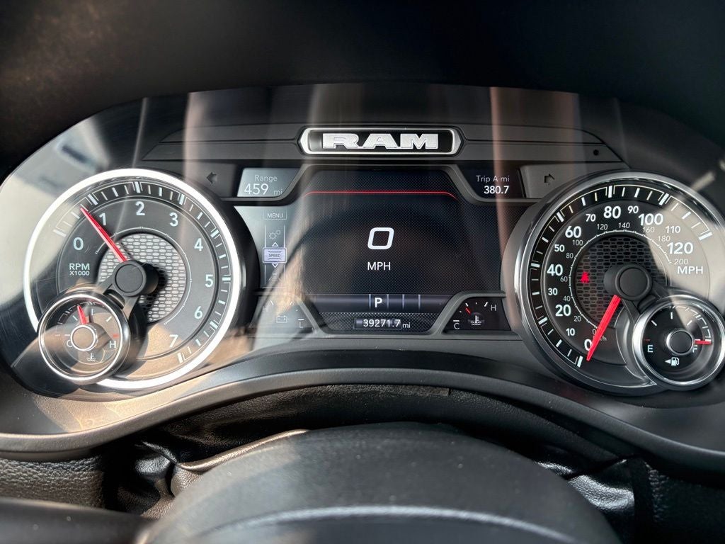 2025 RAM 1500 Laramie Crew Cab 4x4 5'7' Box