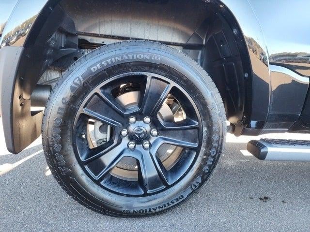 2019 RAM 1500 Laramie Crew Cab 4x4 5'7' Box