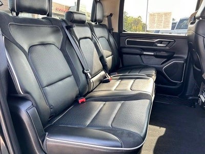 2019 RAM 1500 Laramie Crew Cab 4x4 5'7' Box
