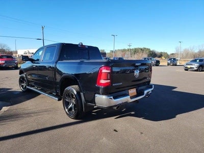 2019 RAM 1500 Laramie Crew Cab 4x4 5'7' Box