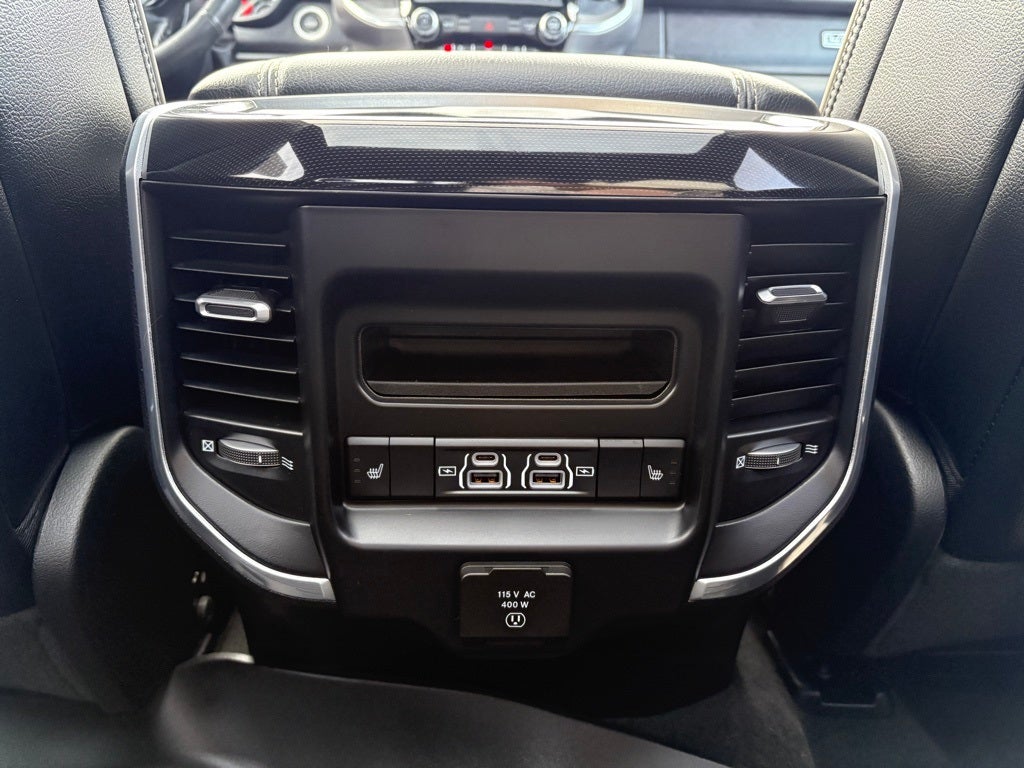 2021 RAM 1500 Laramie Crew Cab 4x4 5'7' Box