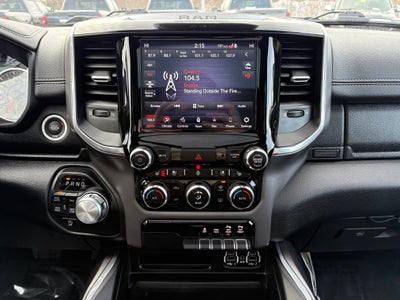 2021 RAM 1500 Laramie Crew Cab 4x4 5'7' Box