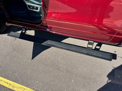 2023 RAM 1500 Laramie Crew Cab 4x4 5'7' Box