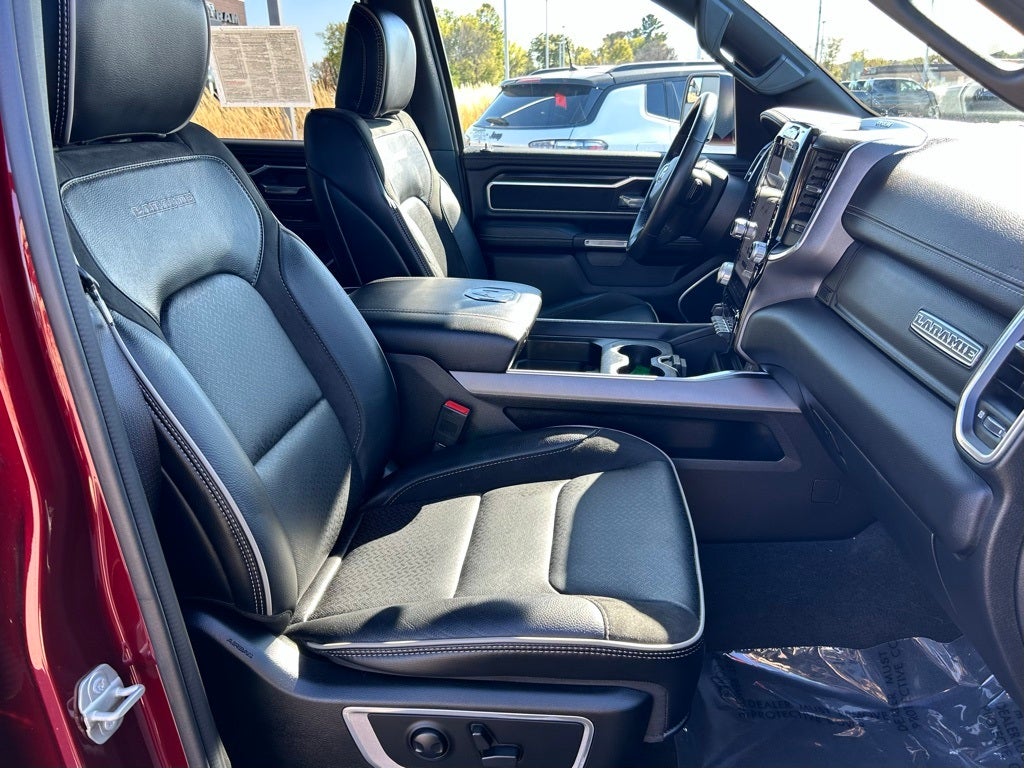 2023 RAM 1500 Laramie Crew Cab 4x4 5'7' Box