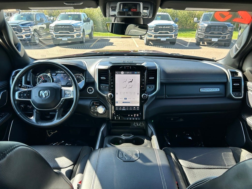 2023 RAM 1500 Laramie Crew Cab 4x4 5'7' Box