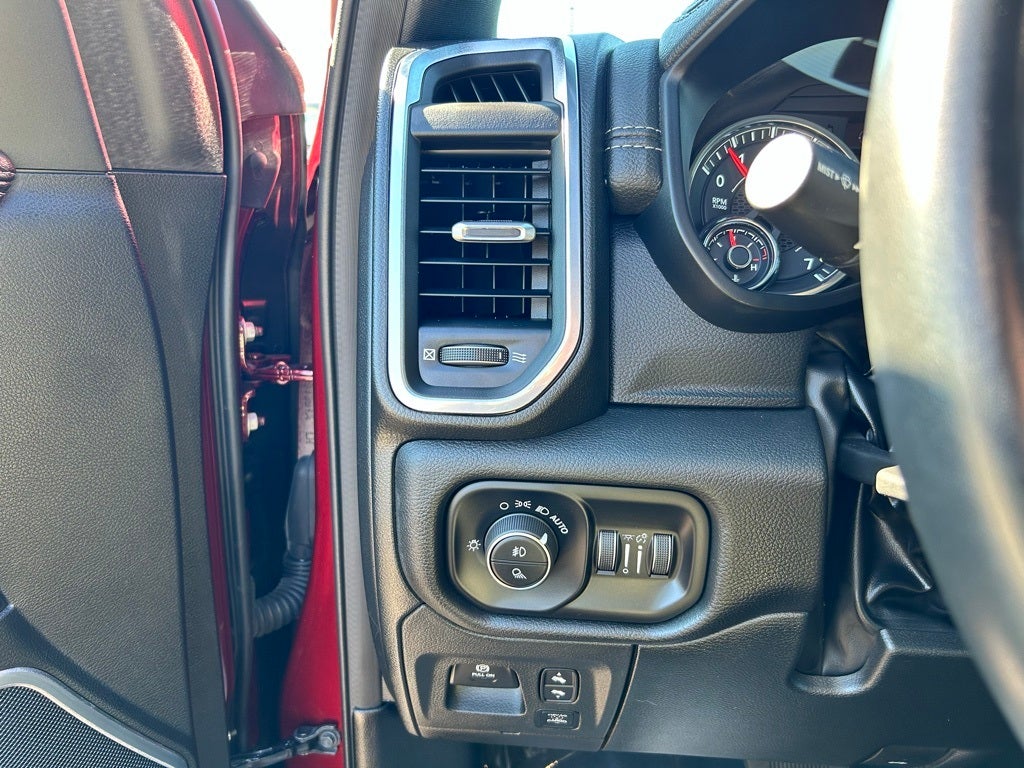 2023 RAM 1500 Laramie Crew Cab 4x4 5'7' Box