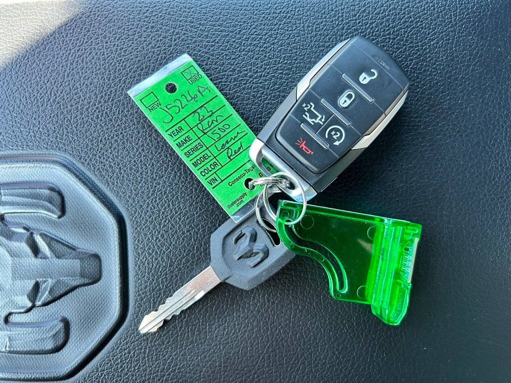 2023 RAM 1500 Laramie Crew Cab 4x4 5'7' Box