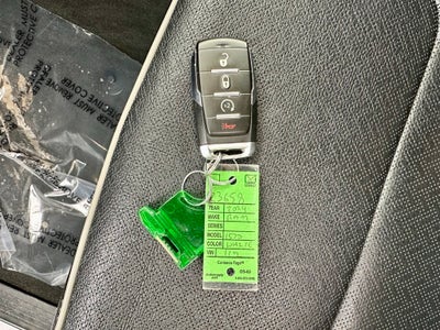 2024 RAM 1500 Laramie Crew Cab 4x4 5'7' Box