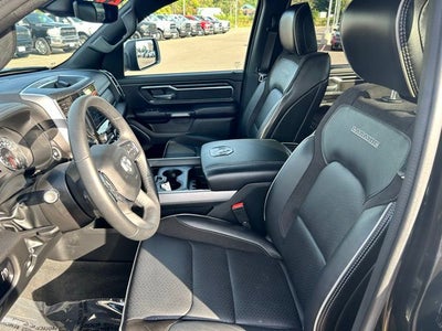 2024 RAM 1500 Laramie Crew Cab 4x4 5'7' Box