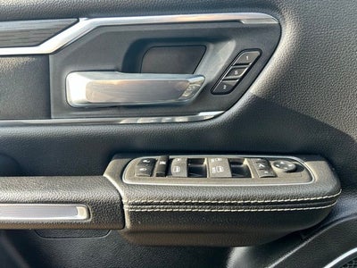 2024 RAM 1500 Laramie Crew Cab 4x4 5'7' Box