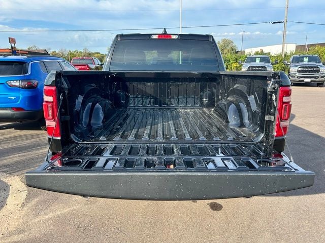 2024 RAM 1500 Laramie Crew Cab 4x4 5'7' Box