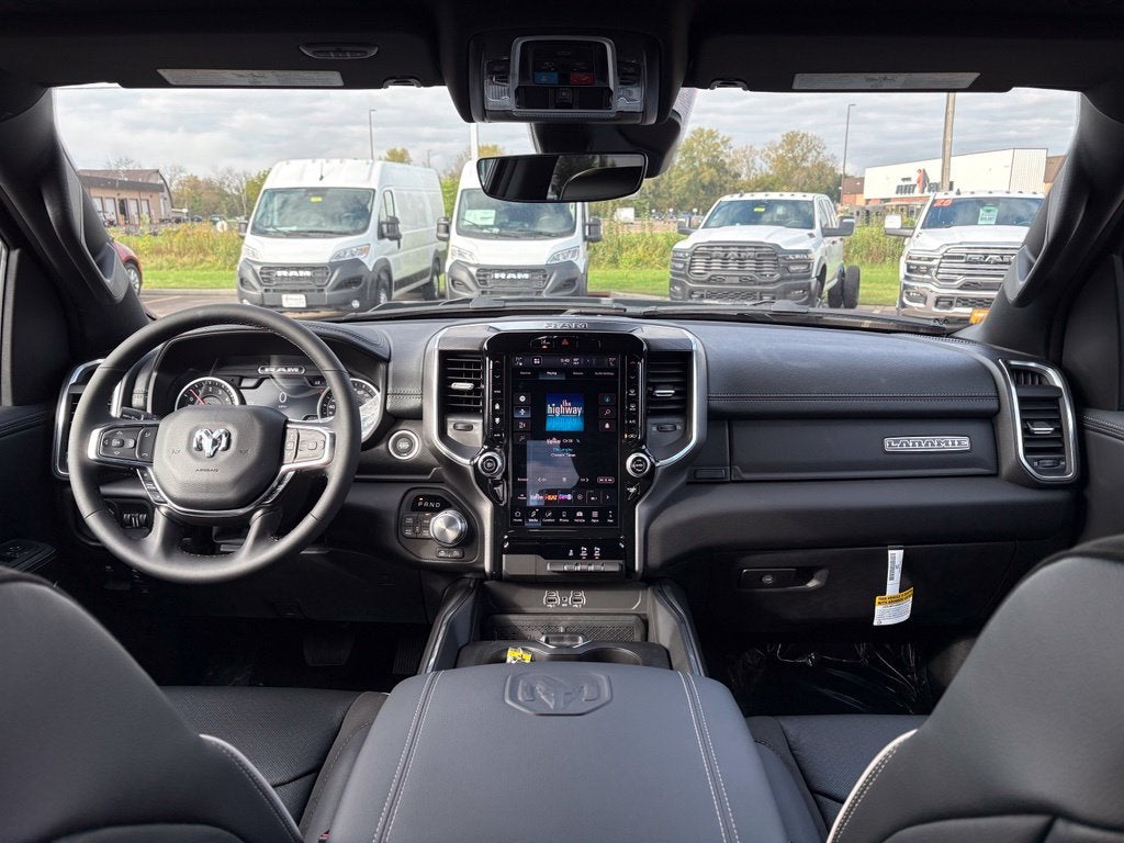 2027 RAM Ram 1500 RAM 1500 LARAMIE CREW CAB 4X4 5'7' BOX