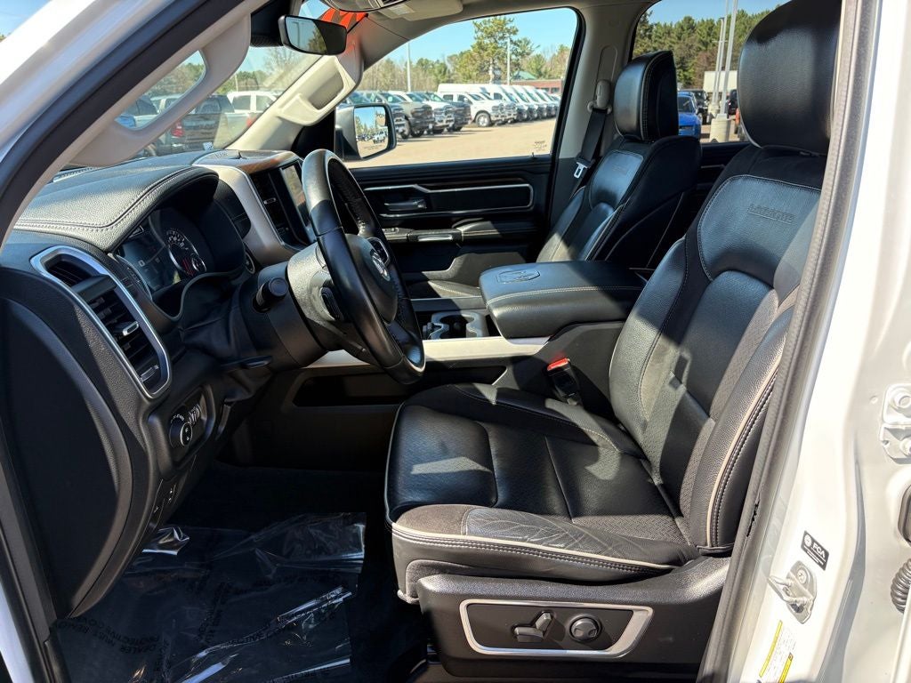 2022 RAM 1500 Laramie Crew Cab 4x4 5'7' Box