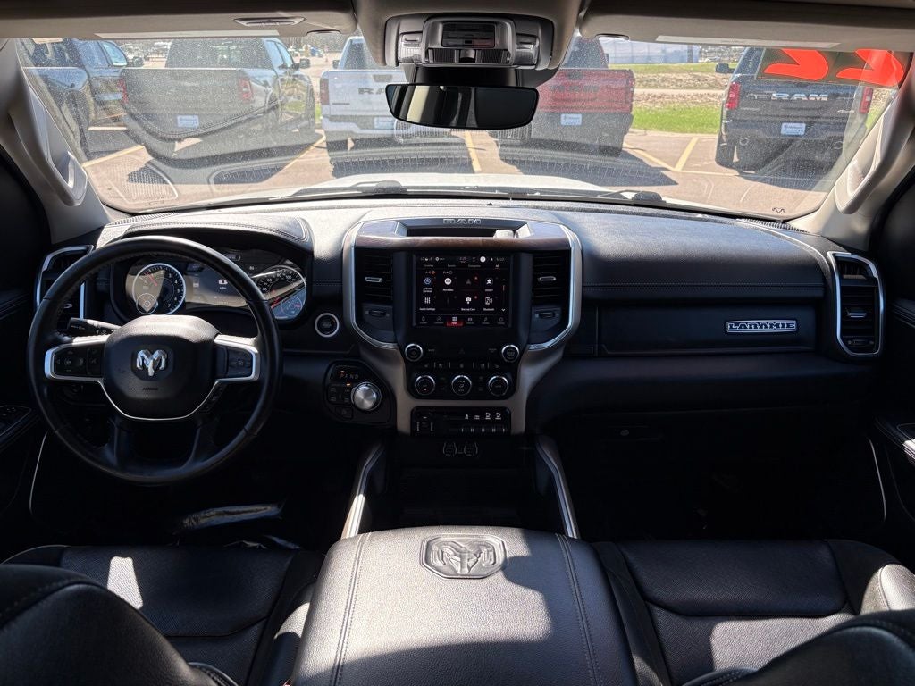 2022 RAM 1500 Laramie Crew Cab 4x4 5'7' Box