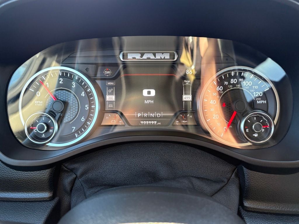 2022 RAM 1500 Laramie Crew Cab 4x4 5'7' Box