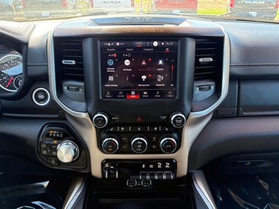 2022 RAM 1500 Laramie Crew Cab 4x4 5'7' Box