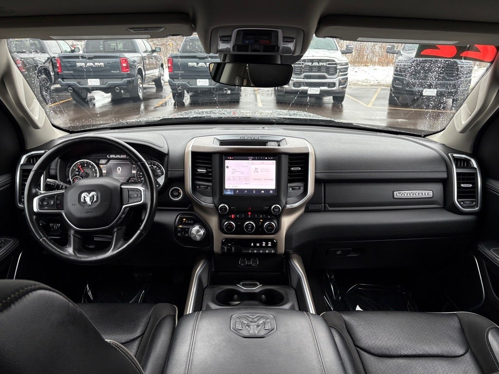 2022 RAM 1500 Laramie Crew Cab 4x4 5'7' Box
