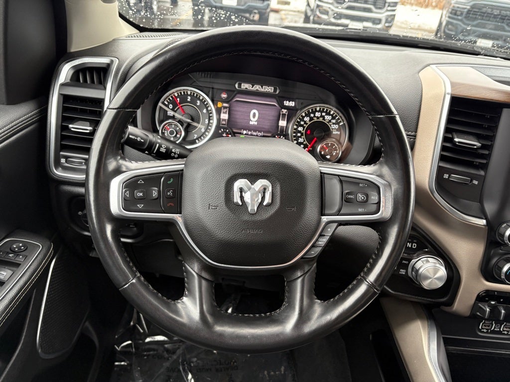 2022 RAM 1500 Laramie Crew Cab 4x4 5'7' Box