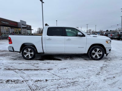 2022 RAM 1500 Laramie Crew Cab 4x4 5'7' Box