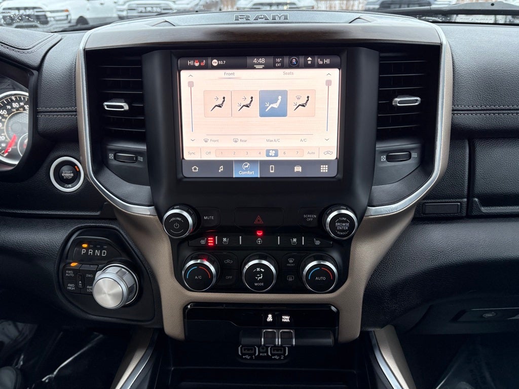 2022 RAM 1500 Laramie Crew Cab 4x4 5'7' Box