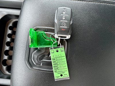 2022 RAM 1500 Laramie Crew Cab 4x4 5'7' Box