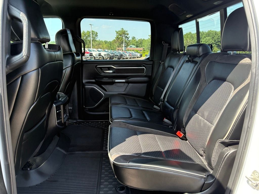 2024 RAM 1500 Laramie Crew Cab 4x4 5'7' Box