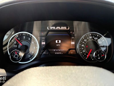 2024 RAM 1500 Laramie Crew Cab 4x4 5'7' Box
