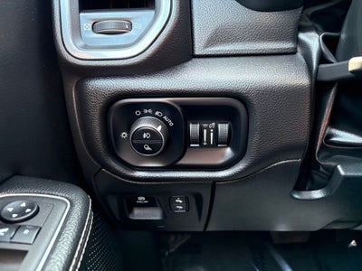 2024 RAM 1500 Laramie Crew Cab 4x4 5'7' Box