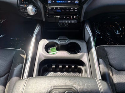 2024 RAM 1500 Laramie Crew Cab 4x4 5'7' Box