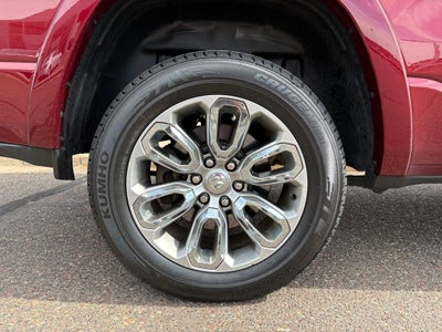 2019 RAM 1500 Laramie Crew Cab 4x4 5'7' Box