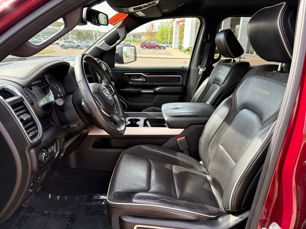 2019 RAM 1500 Laramie Crew Cab 4x4 5'7' Box