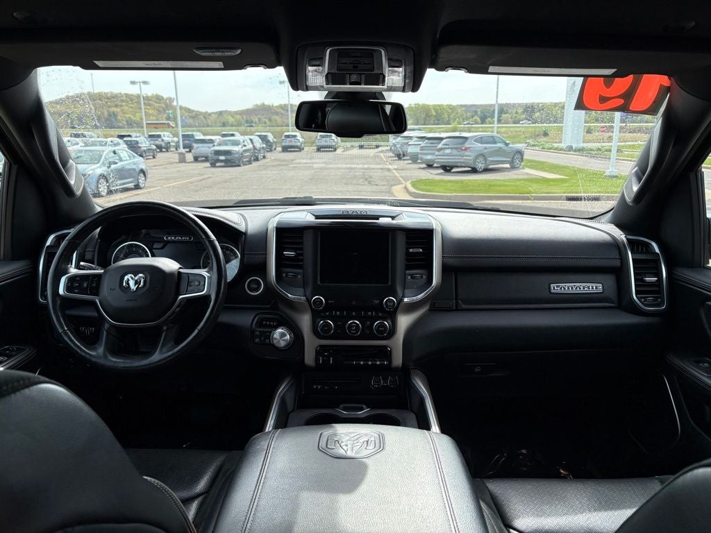 2019 RAM 1500 Laramie Crew Cab 4x4 5'7' Box