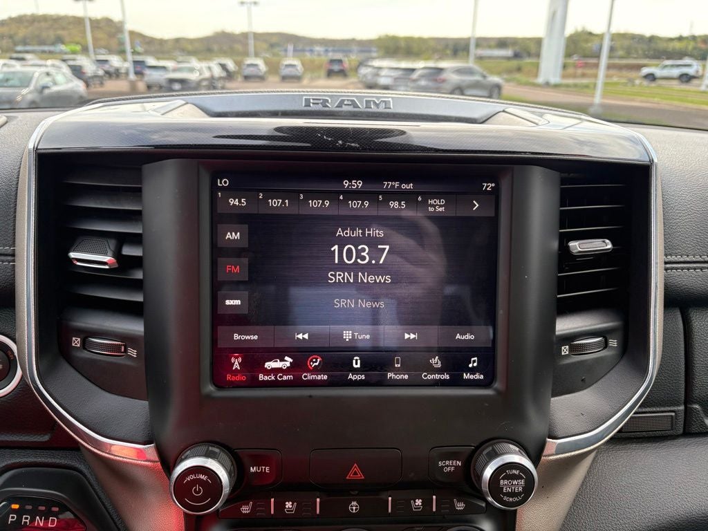 2019 RAM 1500 Laramie Crew Cab 4x4 5'7' Box