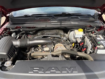 2019 RAM 1500 Laramie Crew Cab 4x4 5'7' Box