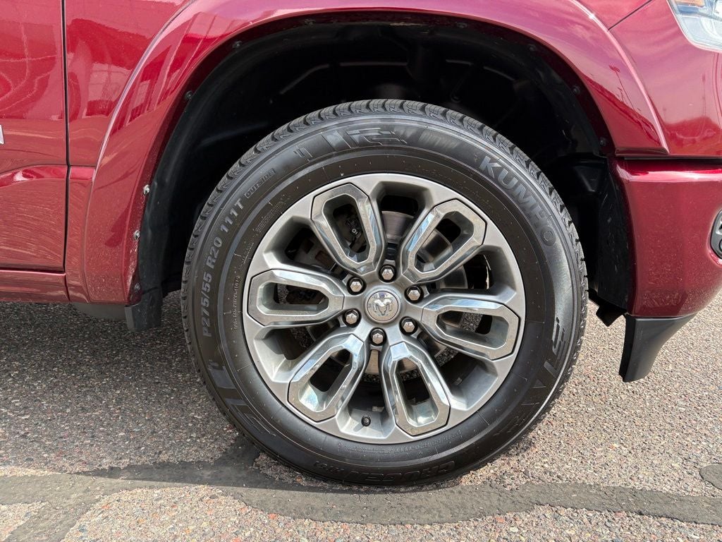 2019 RAM 1500 Laramie Crew Cab 4x4 5'7' Box