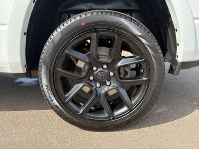 2020 RAM 1500 Laramie Crew Cab 4x4 5'7' Box