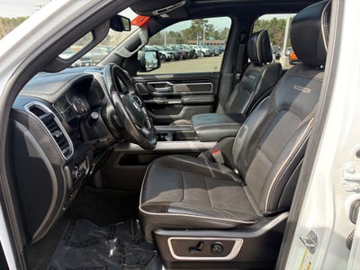 2020 RAM 1500 Laramie Crew Cab 4x4 5'7' Box