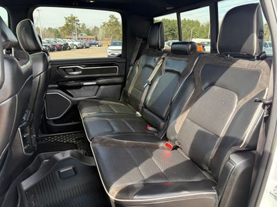 2020 RAM 1500 Laramie Crew Cab 4x4 5'7' Box