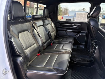 2020 RAM 1500 Laramie Crew Cab 4x4 5'7' Box