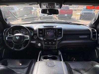 2020 RAM 1500 Laramie Crew Cab 4x4 5'7' Box