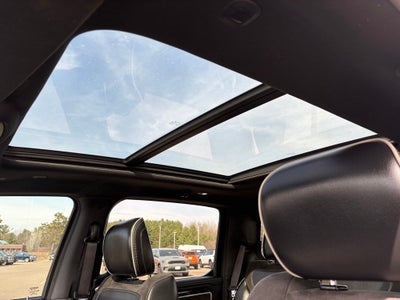 2020 RAM 1500 Laramie Crew Cab 4x4 5'7' Box