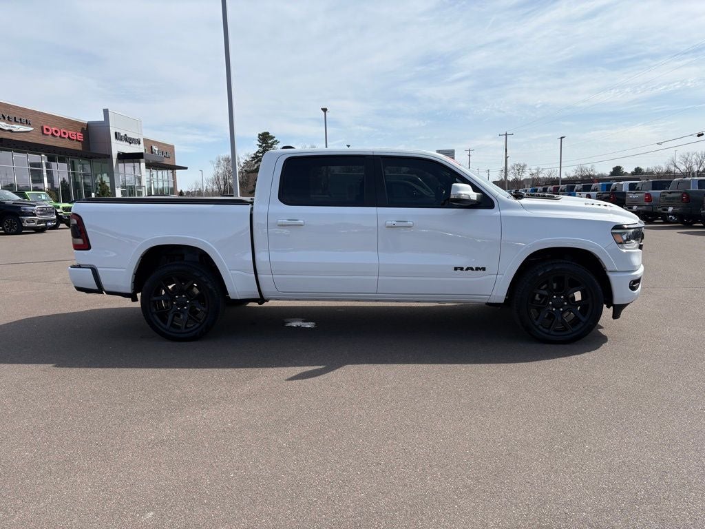 2020 RAM 1500 Laramie Crew Cab 4x4 5'7' Box